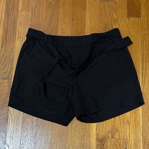 BANANA REPUBLIC Women's Black Shorts